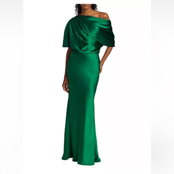 Amsale Satin One-Shoulder Gown in Emerald (Size 2) - Picture 2 of 7